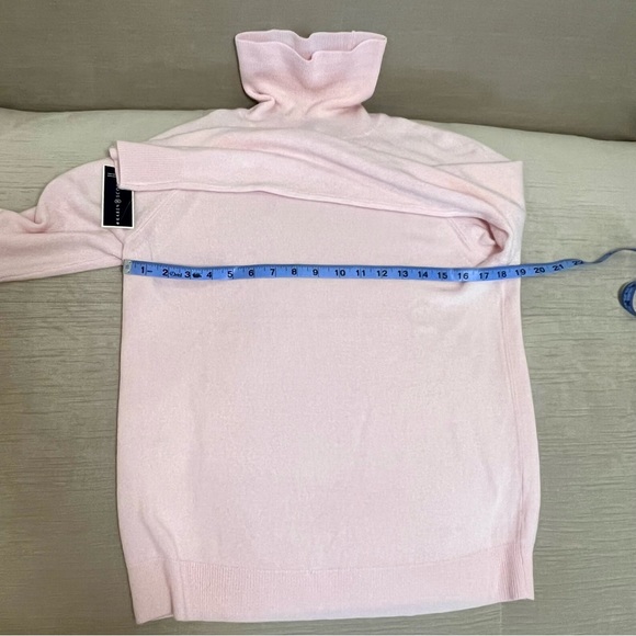 💖 3 for $20 ✅ Kendra Scott Women's Pink Turtleneck - Picture 6 of 6